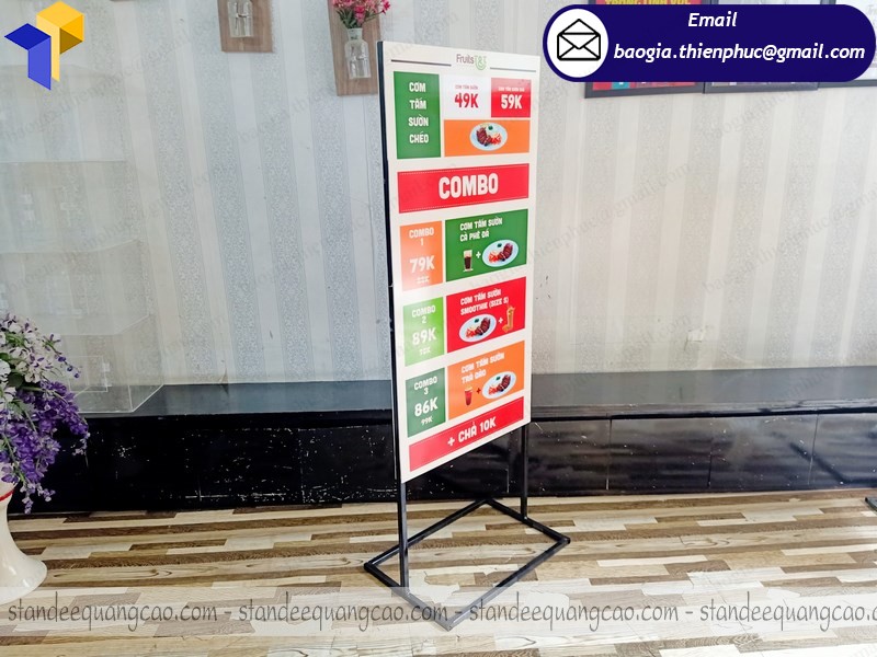 khung sắt standee quảng cáo ngoài trời