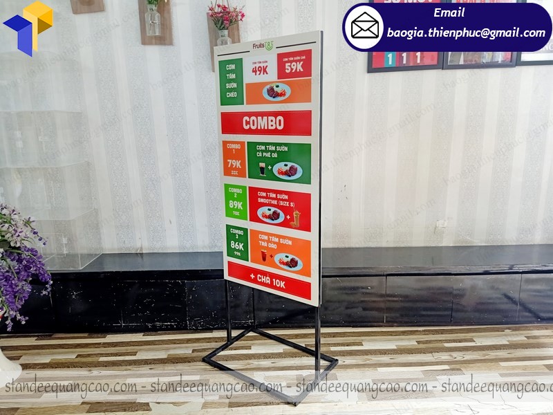 standee chân sắt hai mặt quảng cáo