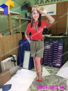 mockup hinh nguoi gia re tai thien phuc