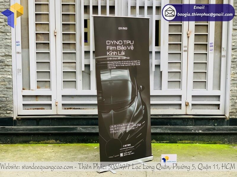 Giá mẫu standee kéo cuốn nhôm quảng cáo di động rẻ tiết kiệm marketing