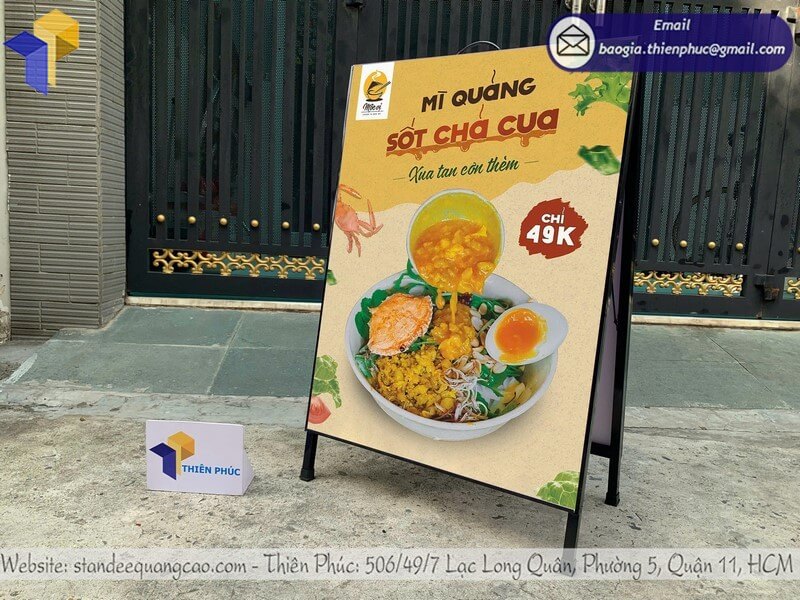 Xưởng in logo bảng standee A chân sắt cho quán ăn đặt hàng trực tiếp tại xưởng văn phòng