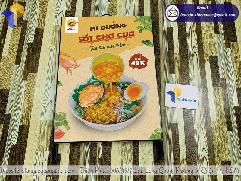 Xưởng in logo bảng standee A chân sắt cho quán ăn quảng cáo thực đơn khuyến mãi