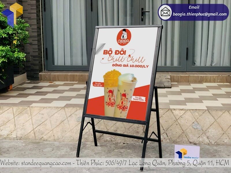 Xưởng làm khung tranh điện siêu mỏng trước cửa hàng cho doanh nghiệp và văn phòng