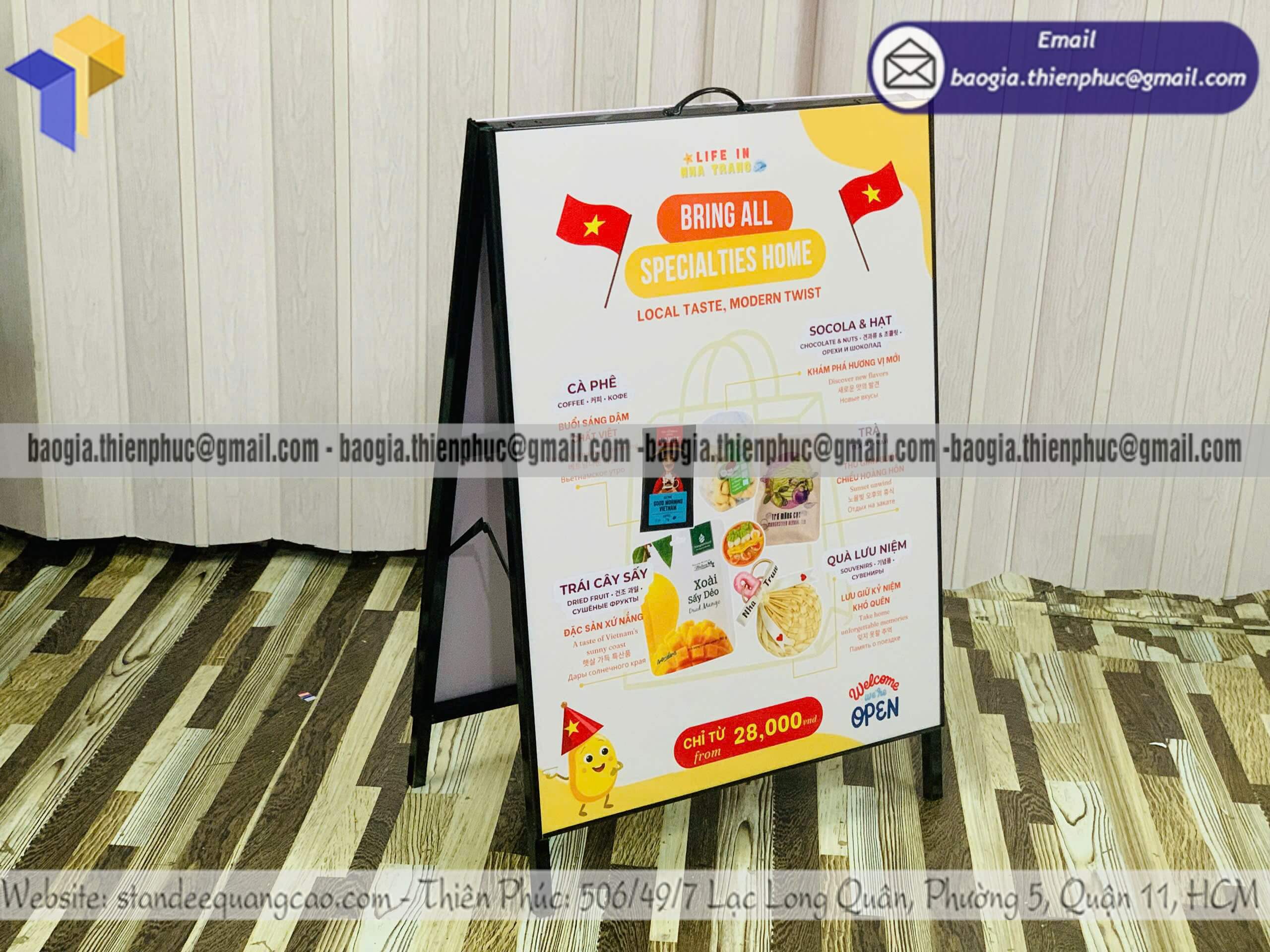 Bảng quảng cáo chữ A in 2 mặt trước sau chân sắt in sắc nét chống gỉ lâu năm