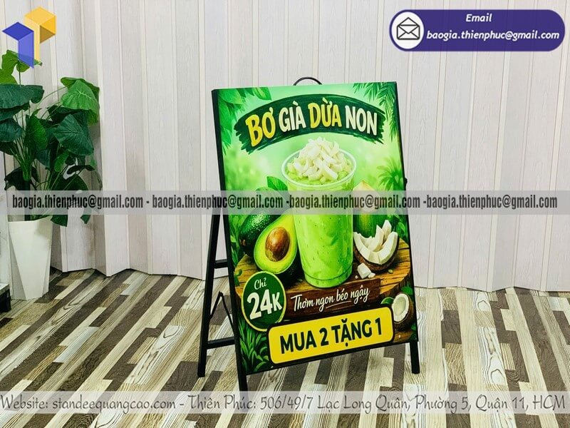 Bảng standee A chân sắt 1 mặt quảng cáo in decal gia công cho quán ăn cafe bán lẻ sử dụng ngoài trời