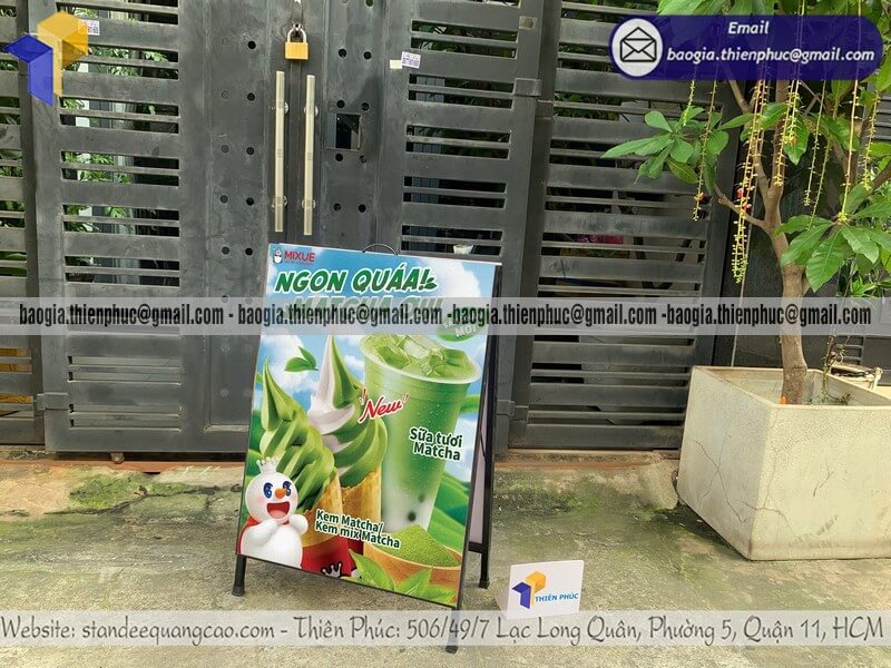 Bảng standee A chân sắt di động in logo theo yêu cầu theo đơn đặt hàng dành cho công ty