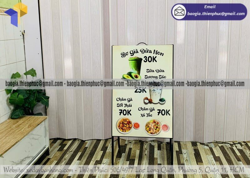 Bảng standee A in menu 2 mặt chân sắt để ngoài trời