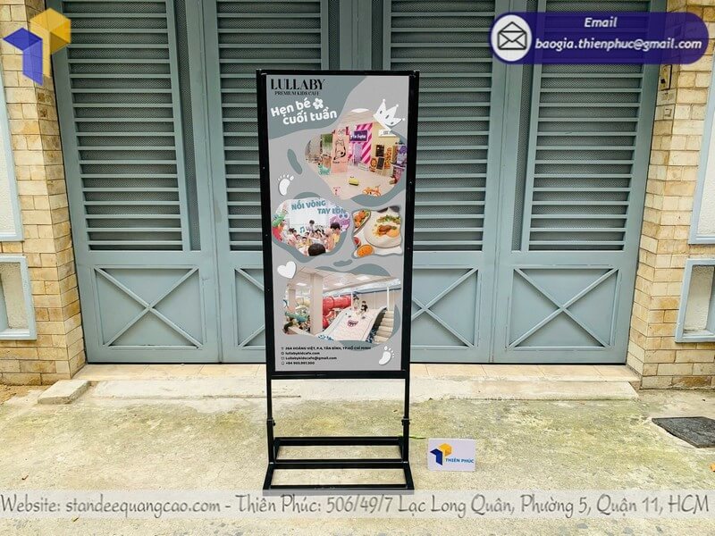 Bảng Standee Đứng 2 Mặt Quảng Cáo hiện đại, lắp ráp nhanh