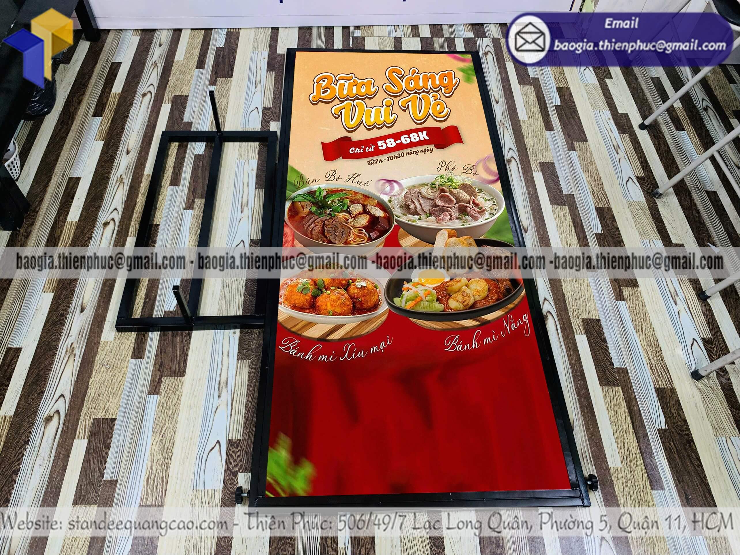 Bảng standee khung sắt đứng cỡ lớn in hình 2 mặt mẫu hot xưởng Thiên Phúc làm theo yêu cầu