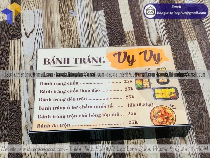 Báo giá bảng menu để bàn bằng mica cho quán nước đẹp xinh xò