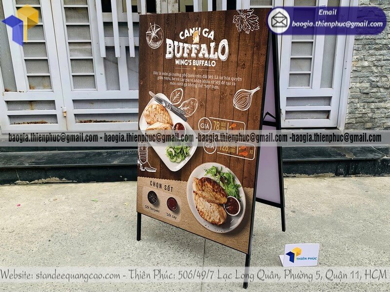 Báo giá bảng standee A chân sắt quảng cáo đặt vỉa hè trực tiếp tại xưởng gia công bền chắc