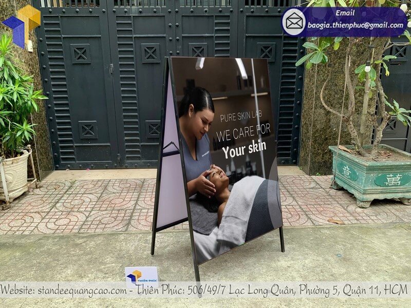 Báo giá bảng standee chữ A in 2 mặt cho cửa hàng nhỏ và quán cafe