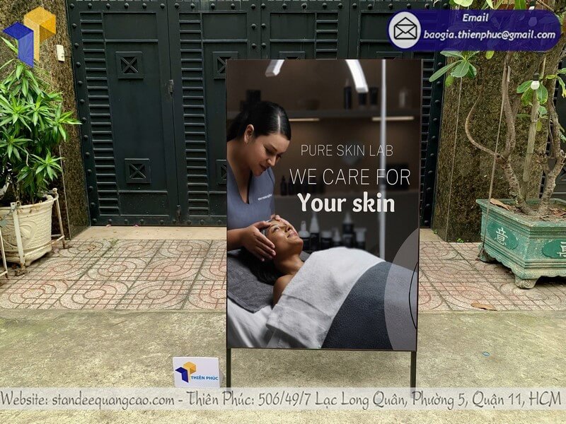 Báo giá bảng standee chữ A in 2 mặt cho cửa hàng Báo giá bảng standee chữ A in 2 mặt cho cửa hàng