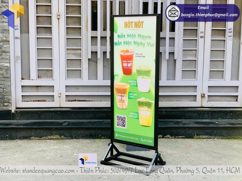 Báo giá bảng standee đứng 2 mặt giá rẻ cho cửa hàng ưu đãi giá rẻ