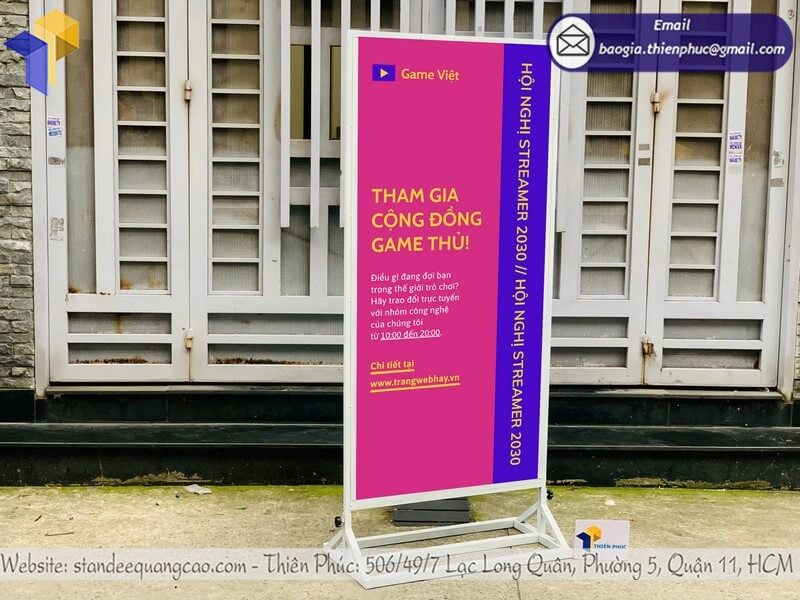 Báo giá bảng standee quảng cáo đứng in 2 mặt chịu gió kích thước lớn ngoài trời