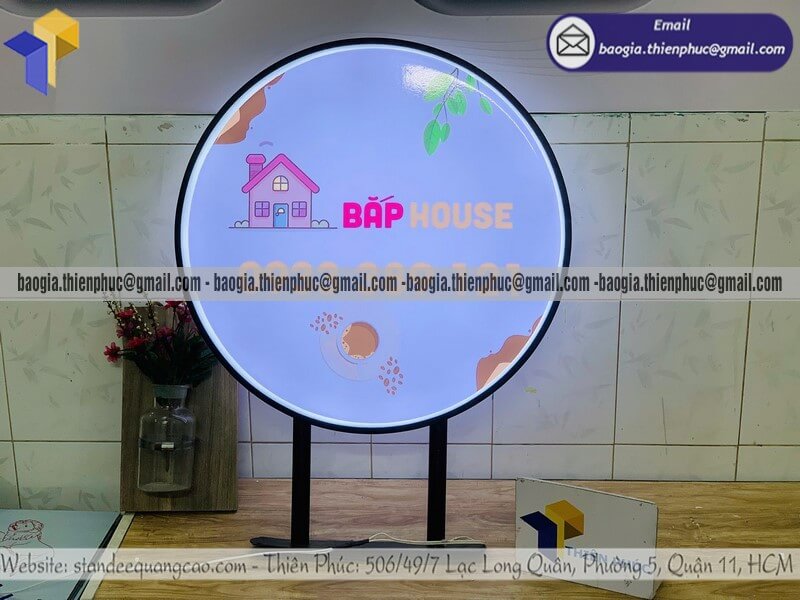 Báo giá hộp đèn nhỏ treo tường quảng cáo cửa hàng sản xuất bán tại TPHCM