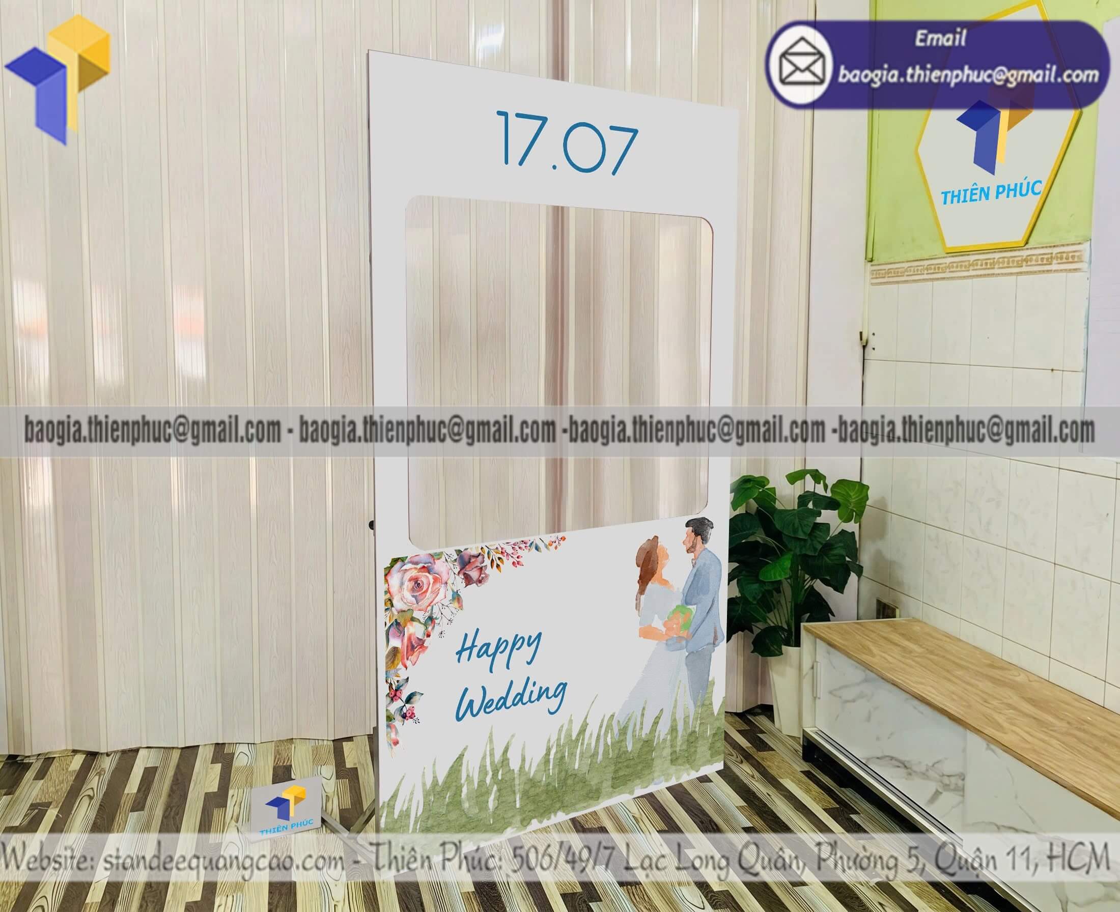 Báo giá khung check in dịp đám cưới bằng fomat rẻ gia công theo size wedding
