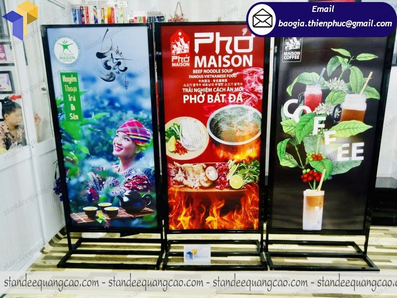 báo giá standee chịu gió đế sắt