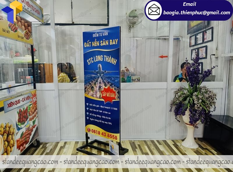 báo giá standee khung sắt ngoài trời