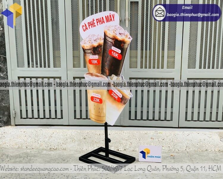 Báo giá standee mockup ly cafe 3D cho quán cafe quầy quán order khu check in