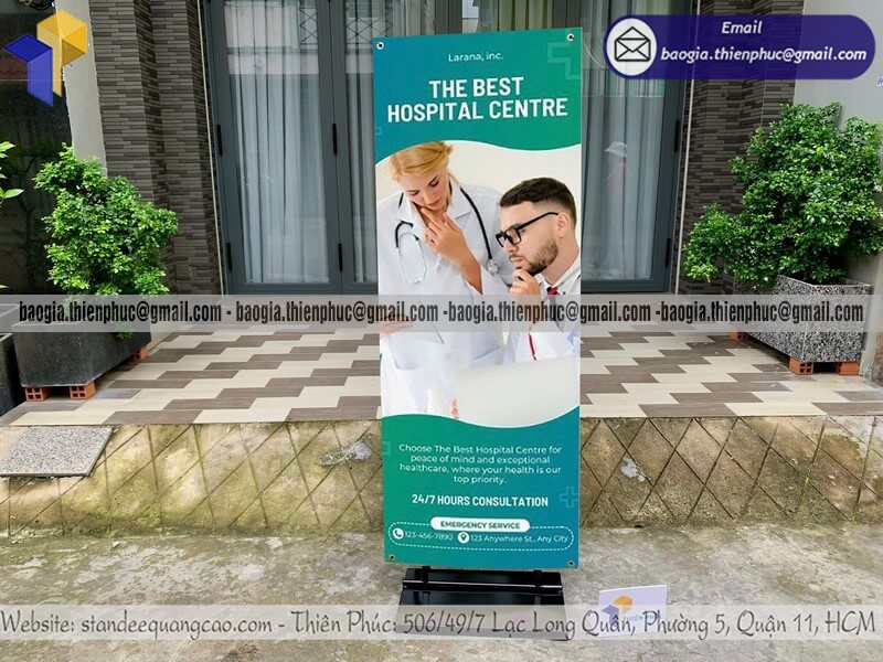 Báo giá standee quảng cáo 1 mặt treo banner cho sự kiện