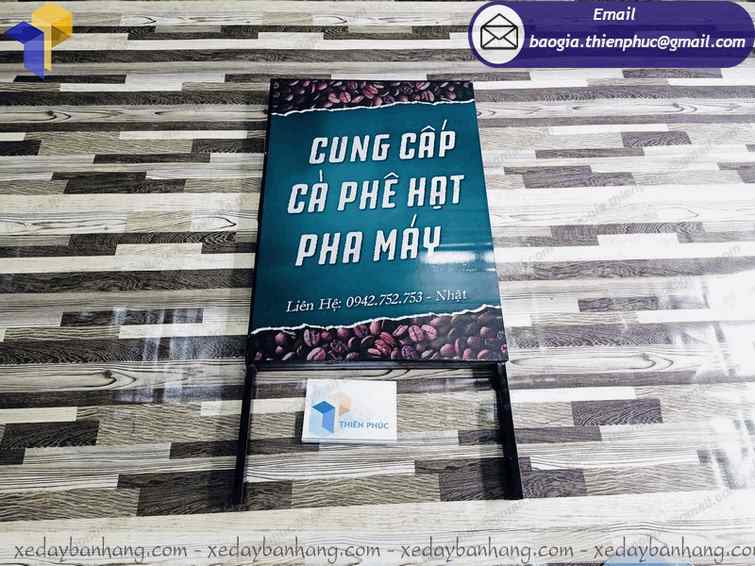 báo giá standee quảng cáo cà phê