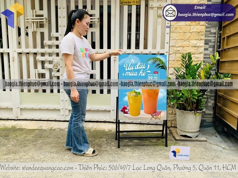 Biển hiệu A đứng hè phố khung sắt in 1 mặt số lượng lớn giá rẻ bao gồm VAT