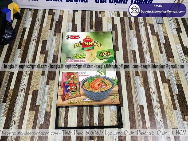 Biển hiệu A hai mặt bằng sắt quảng cáo di động giá rẻ có xuất VAT đầy đủ cho doanh nghiệp