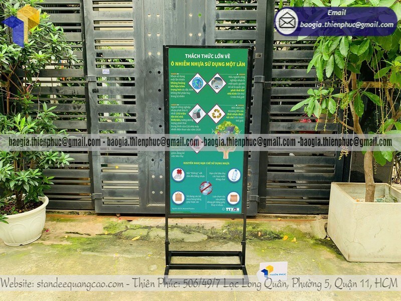 Biển hiệu đứng bằng khung sắt in 2 mặt cho sự kiện