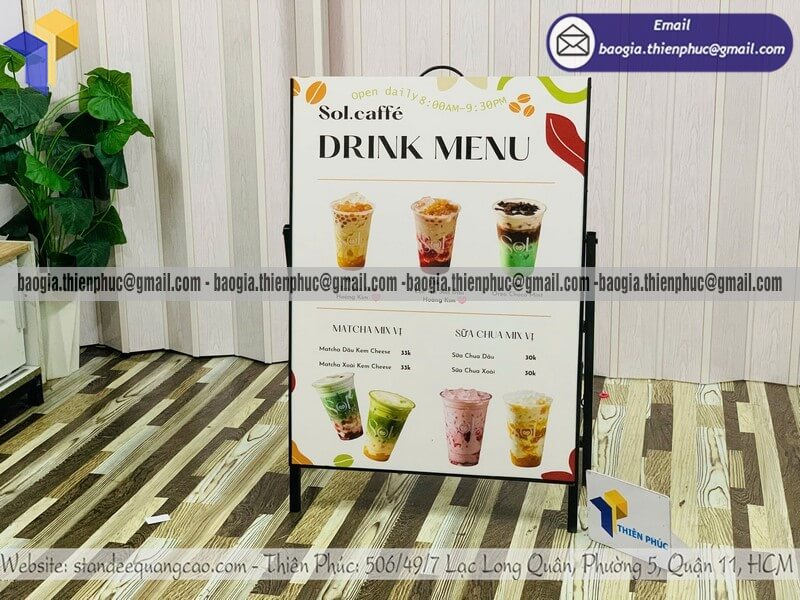 Biển hiệu in 1 mặt chân sắt di động để ngoài trời