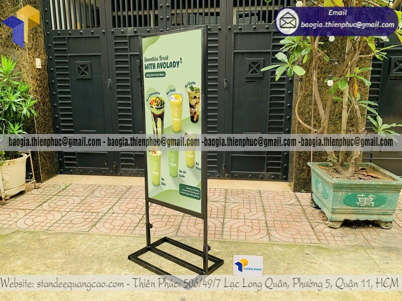 Biển hiệu quảng cáo đứng khung sắt in 2 mặt để vỉa hè tăng nhận diện thương hiệu giá rẻ