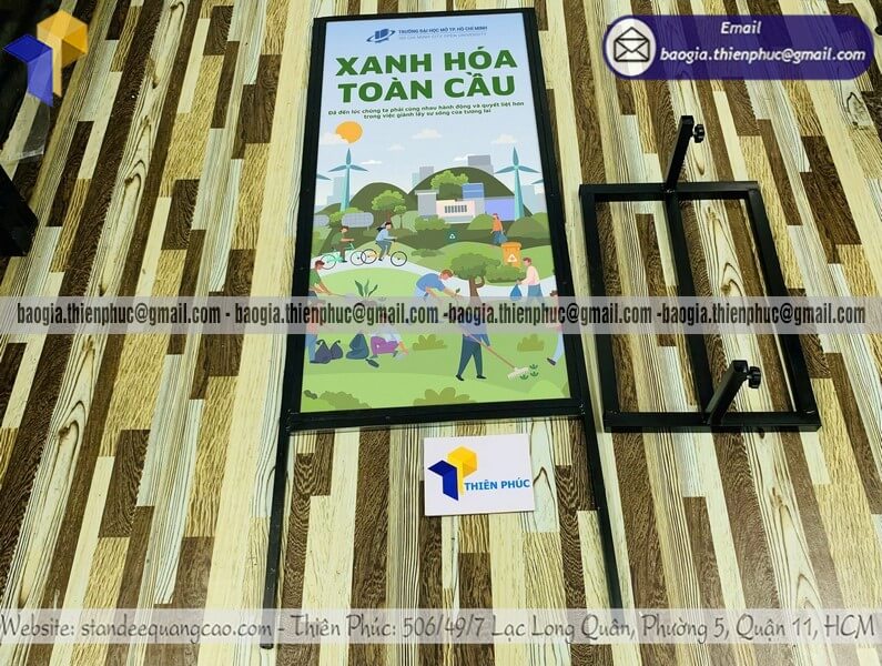 Biển quảng cáo đứng 2 mặt bằng sắt chịu gió ngoài trời gia công cho cửa hàng trà sữa TPHCM