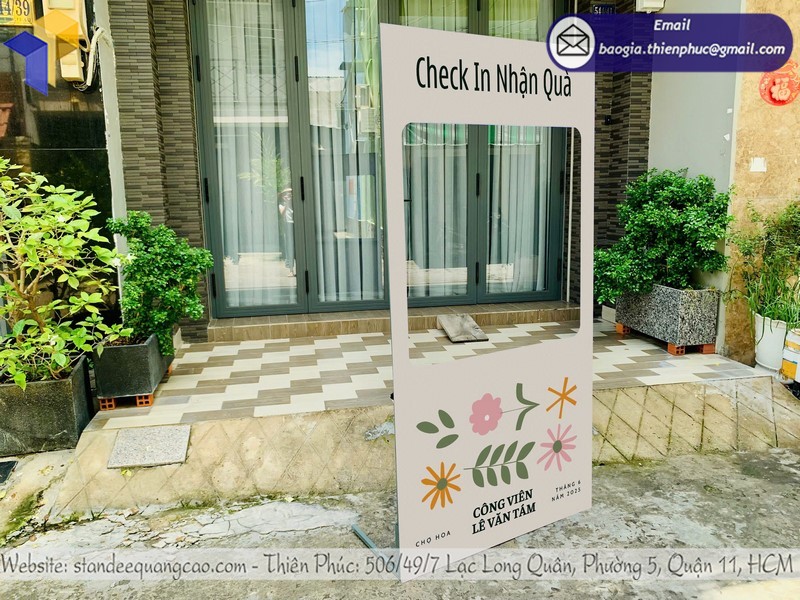 Thiết kế khung check in theo concept riêng