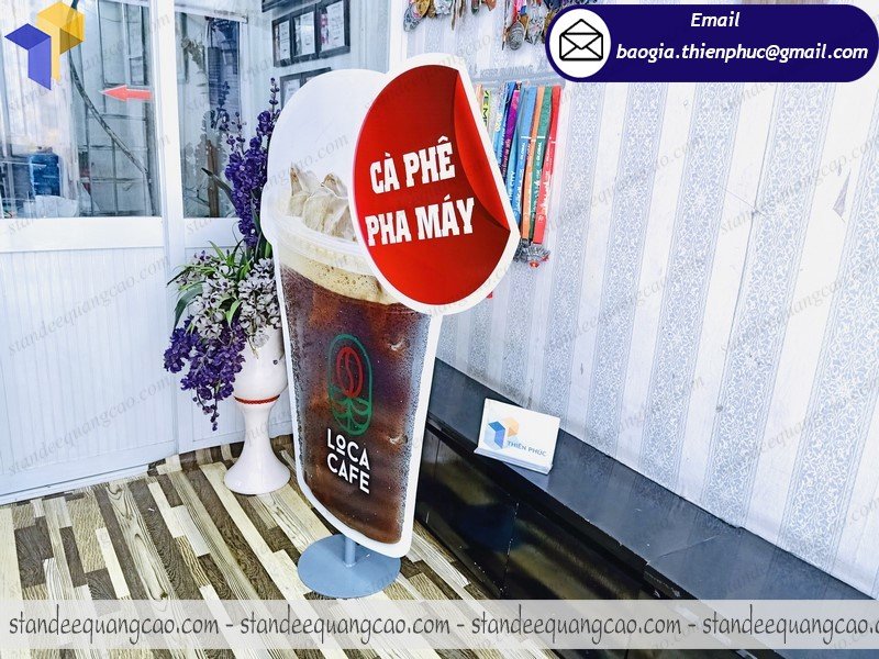 đặt làm standee mô hình ly cafe