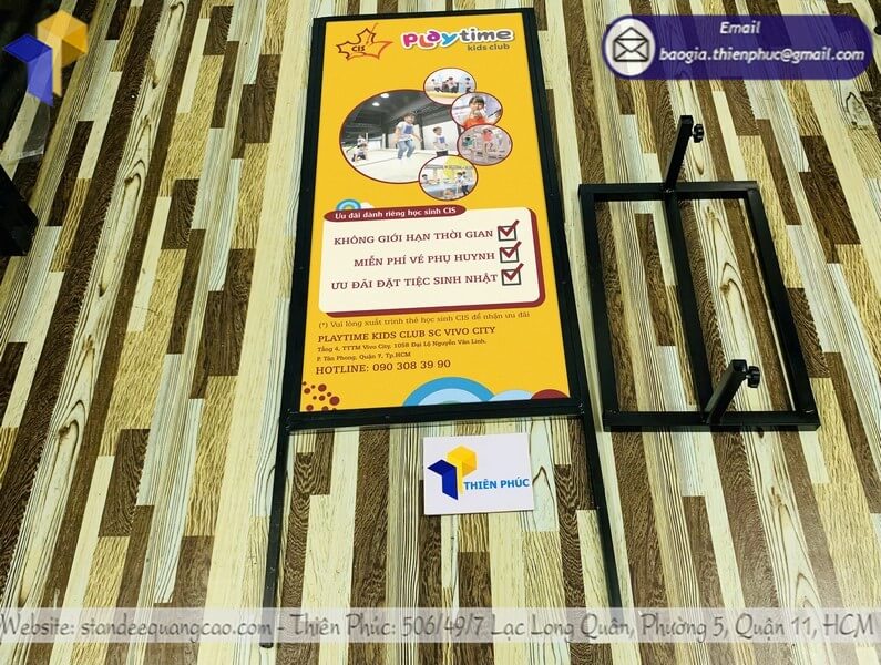 Đặt in standee khung sắt ngoài trời – Có VAT, giao nhanh toàn quốc