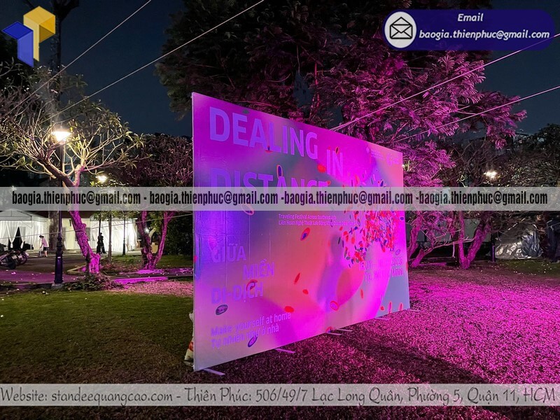 Đặt làm backdrop cỡ lớn ngoài trời cho sự kiện giá rẻ khung bạt hiflex bán cho doanh nghiệp