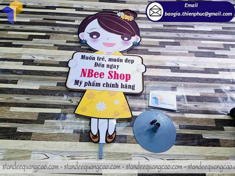 đặt làm standee mô hình hoạt hình