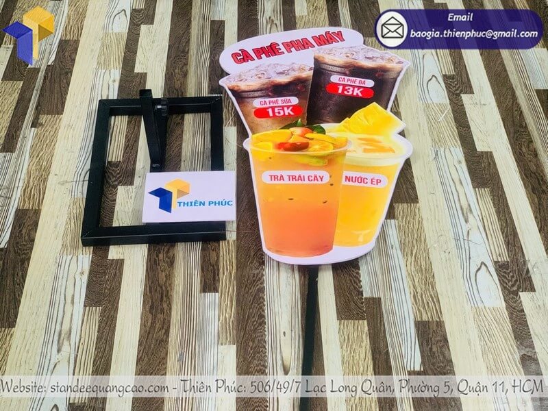 Đặt làm standee mô hình ly cafe in 3D quảng cáo rẻ ứng dụng khai trương sự kiện cửa hàng