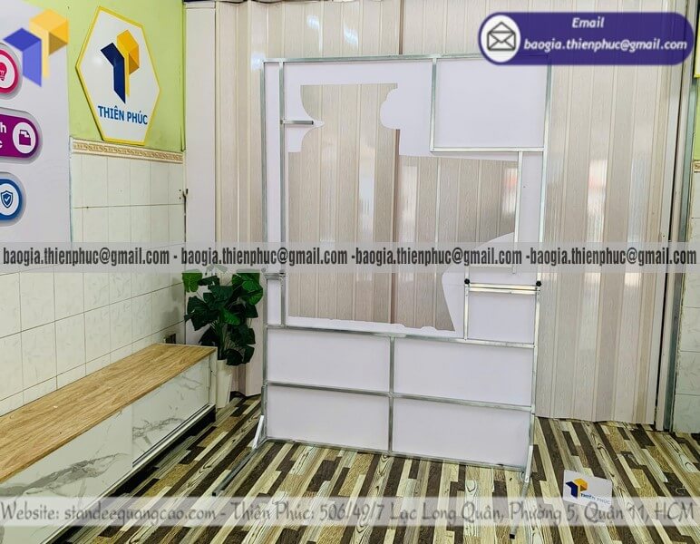 Đặt mẫu khung check in bằng formex cho trường học sử dụng chụp ảnh sự kiện