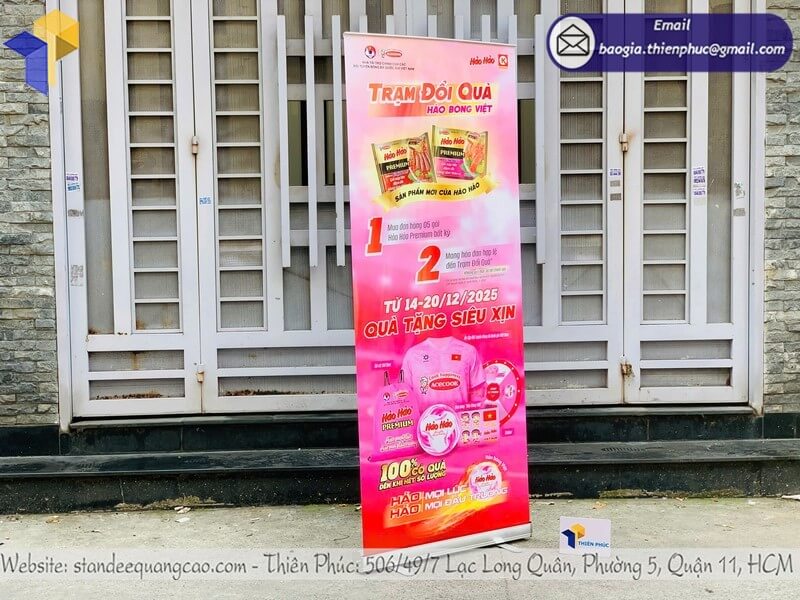 Đặt mua standee banner kéo cuốn nhôm quảng cáo rẻ cho cửa hàng shop, doanh nghiệp