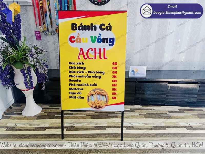 đặt mua mẫu standee chữ a chân sắt