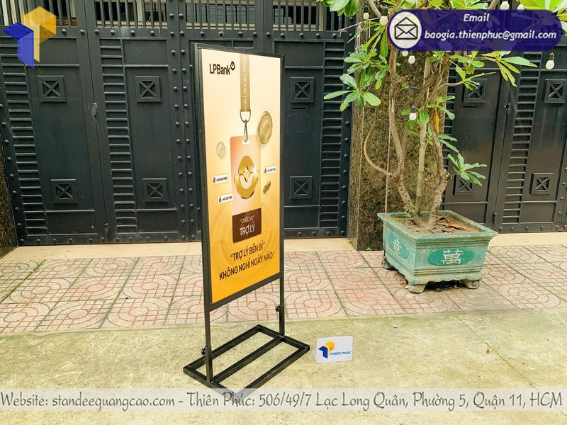 Dịch vụ in standee khung sắt lấy ngay – Nhận sản phẩm nhanh