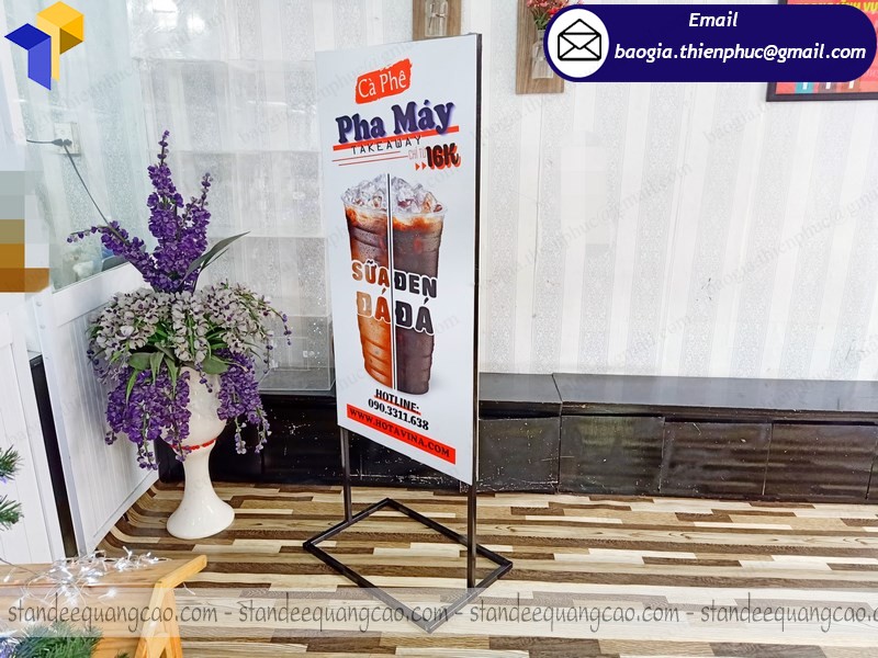 đóng standee 2 mặt quảng cáo bán cà phê