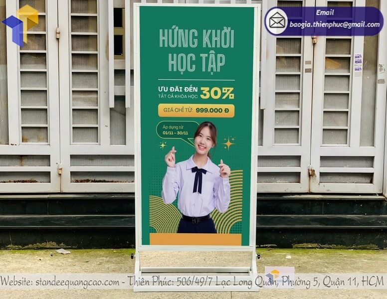 Giá bảng standee in 2 mặt đứng chịu gió ngoài trời thiết kế bền vững