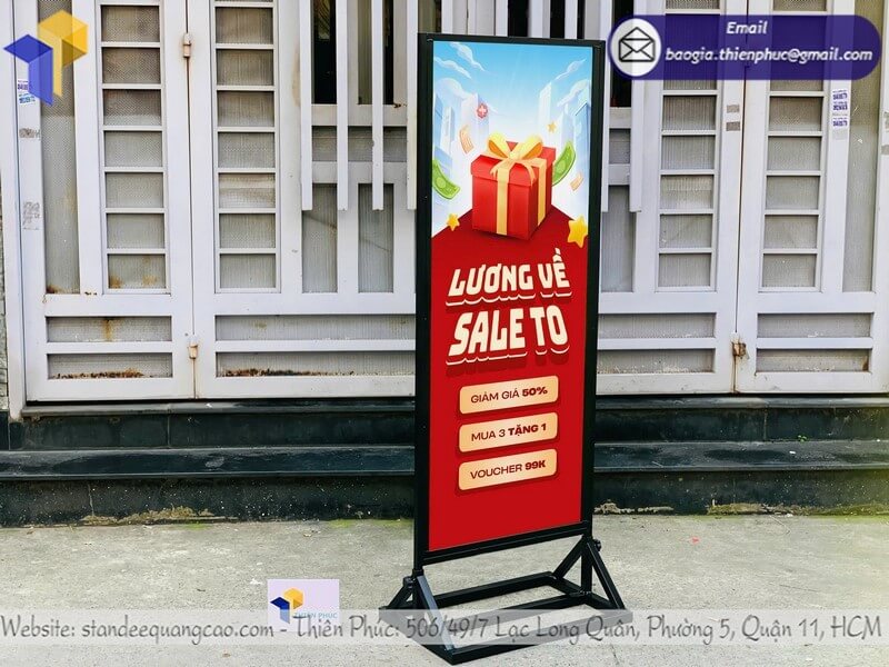 Giá bảng standee khung sắt đứng 2 mặt in logo thương hiệu giá tốt nhất
