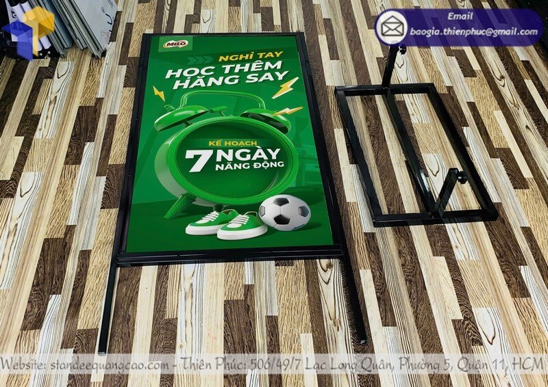 gia công in standee khung sắt giá rẻ HCM tháng 7 2025