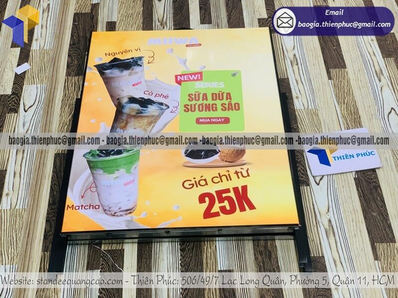 In biển hiệu quảng cáo một mặt khung sắt xếp gọn giá rẻ cho siêu thị minh bạch