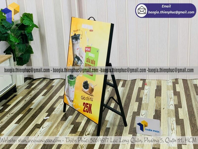 In biển hiệu quảng cáo một mặt khung sắt xếp gọn sản xuất giá rẻ tăng doanh thu