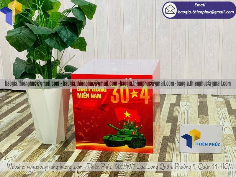 In hòm mica đựng phiếu rút thăm may mắn cho sự kiện khai trương minigame marketing