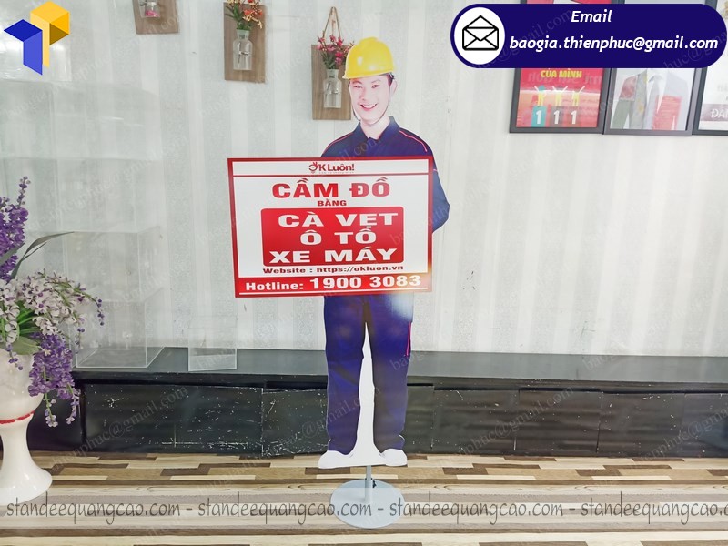 standee mô hình người